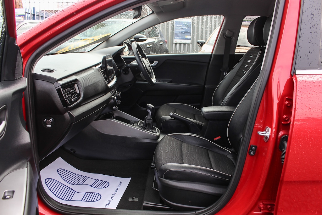 Used Kia Stonic 2021 for sale - 76729961: Photo 17