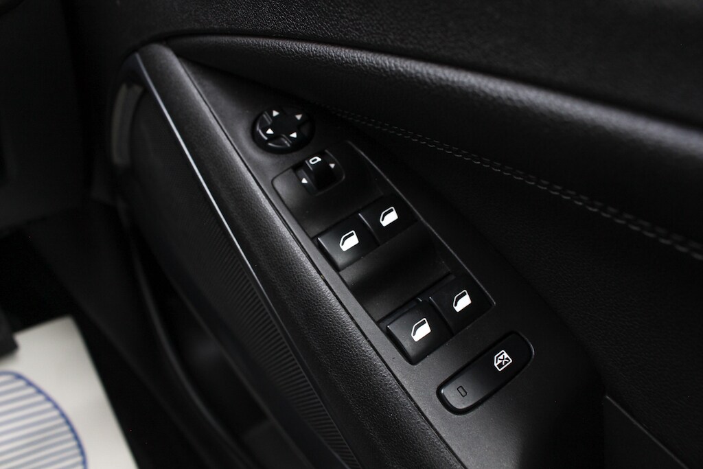 Used Vauxhall Crossland 2021 for sale - 76729960: Photo 42