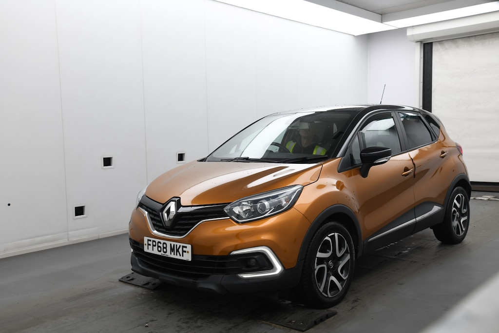 Used Renault Captur 2018 for sale - 76894981: Photo 3