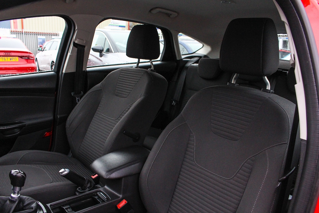 Used Ford Focus 2015 for sale - 76729948: Photo 18