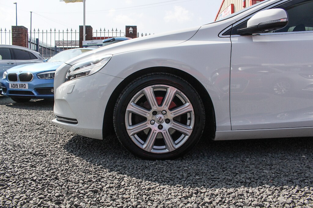 Used Volvo V40 2018 for sale - 76729973: Photo 13