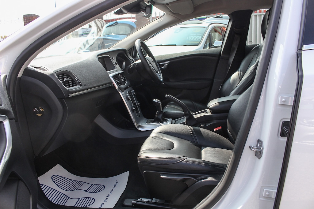 Used Volvo V40 2018 for sale - 76729973: Photo 17