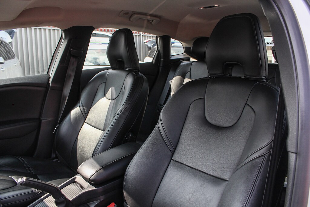 Used Volvo V40 2018 for sale - 76729973: Photo 18