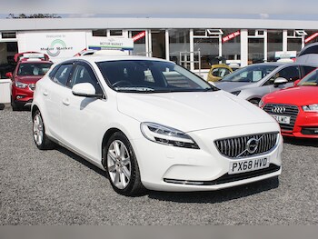 Used Volvo V40 2018 for sale - 76729973: Photo