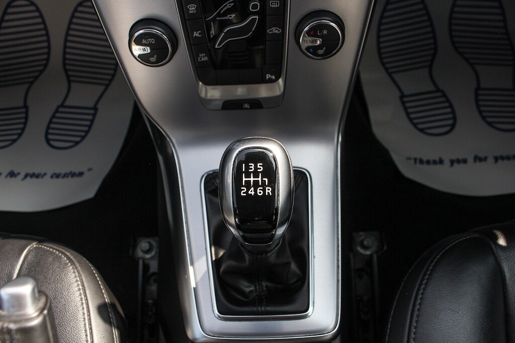 Used Volvo V40 2018 for sale - 76729973: Photo 27