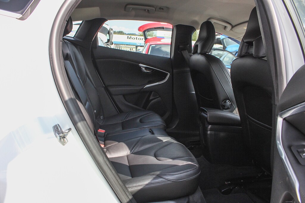 Used Volvo V40 2018 for sale - 76729973: Photo 30