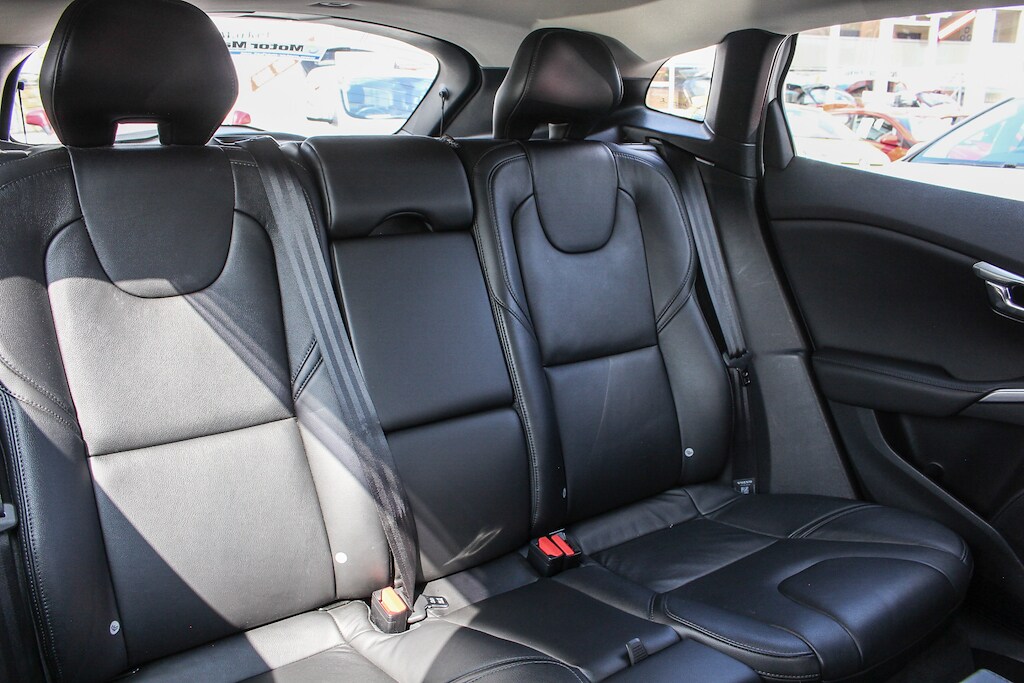 Used Volvo V40 2018 for sale - 76729973: Photo 31