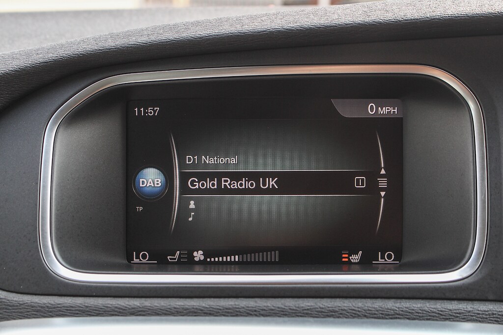 Used Volvo V40 2018 for sale - 76729973: Photo 32