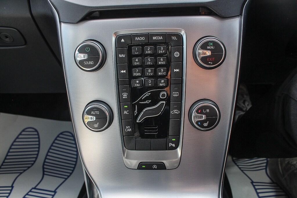 Used Volvo V40 2018 for sale - 76729973: Photo 39