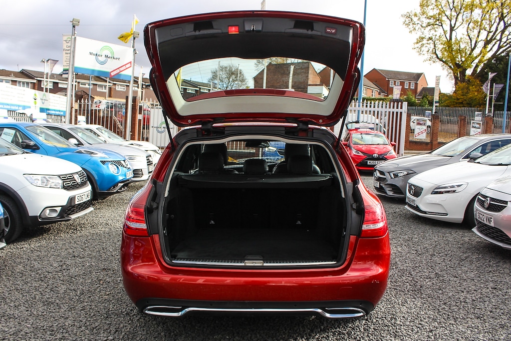 Used Mercedes-Benz C Class 2016 for sale - 76729979: Photo 8