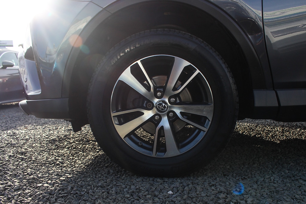 Used Toyota RAV4 2017 for sale - 76729946: Photo 13