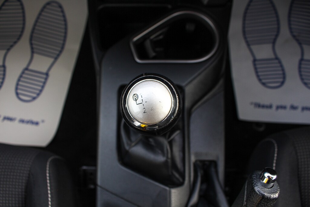 Used Toyota RAV4 2017 for sale - 76729946: Photo 27