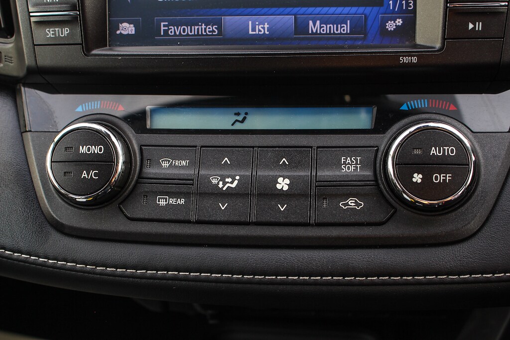 Used Toyota RAV4 2017 for sale - 76729946: Photo 38