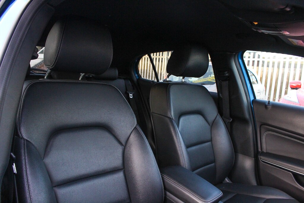 Used Mercedes-Benz GLA 2015 for sale - 76738569: Photo 16