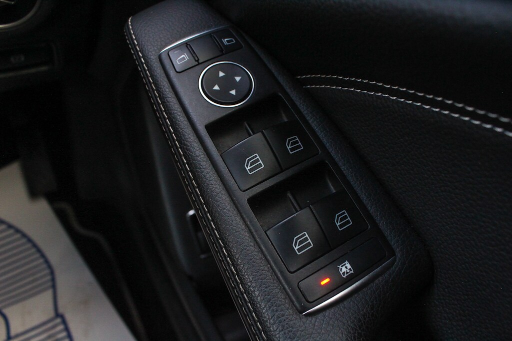 Used Mercedes-Benz GLA 2015 for sale - 76738569: Photo 41