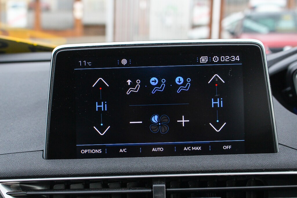 Used Peugeot 5008 2018 for sale - 77326576: Photo 35