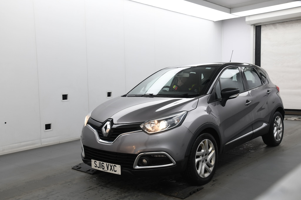 Used Renault Captur 2016 for sale - 77592475: Photo 3
