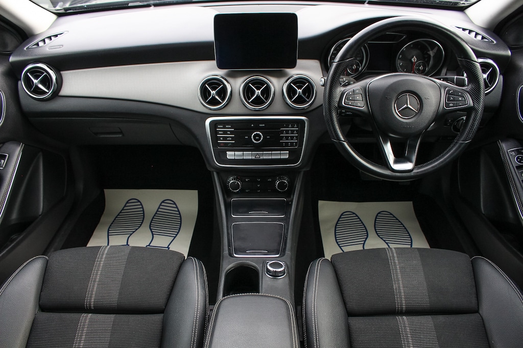 Used Mercedes-Benz GLA 2019 for sale - 77691205: Photo 22