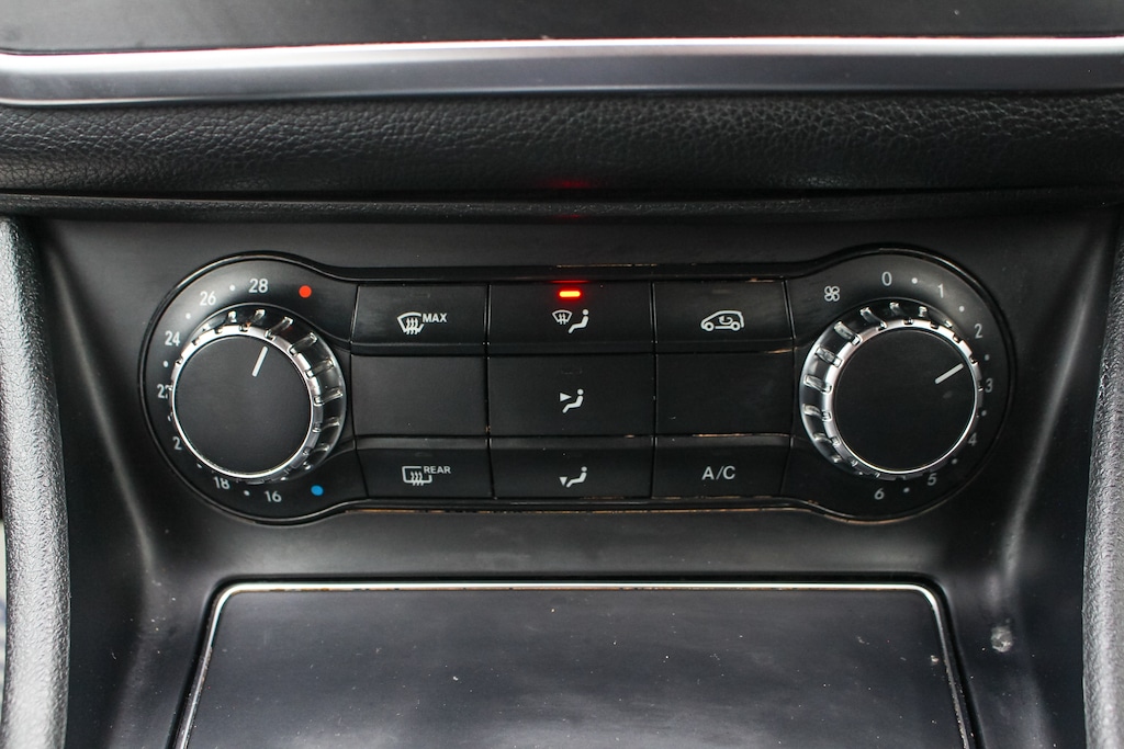 Used Mercedes-Benz GLA 2019 for sale - 77691205: Photo 33