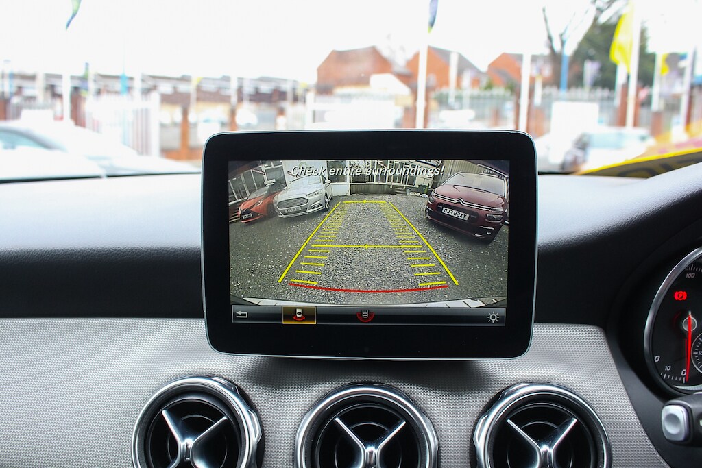 Used Mercedes-Benz GLA 2019 for sale - 77691205: Photo 38