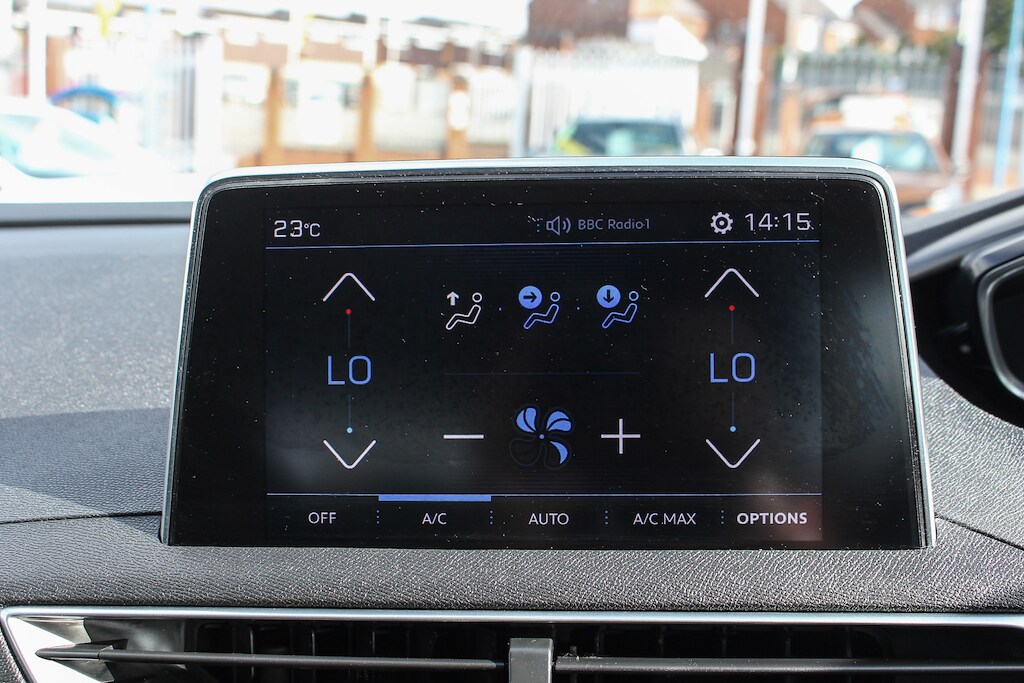 Used Peugeot 3008 2017 for sale - 76729965: Photo 34