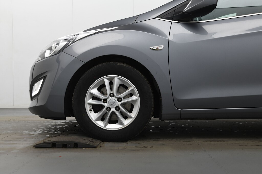 Used Hyundai i30 2015 for sale - 78165999: Photo 9