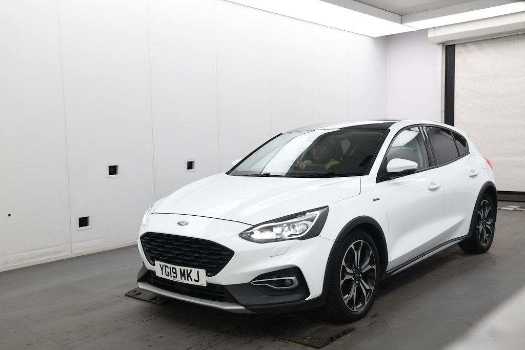 Used Ford Focus 2019 for sale - 76894960: Photo 3