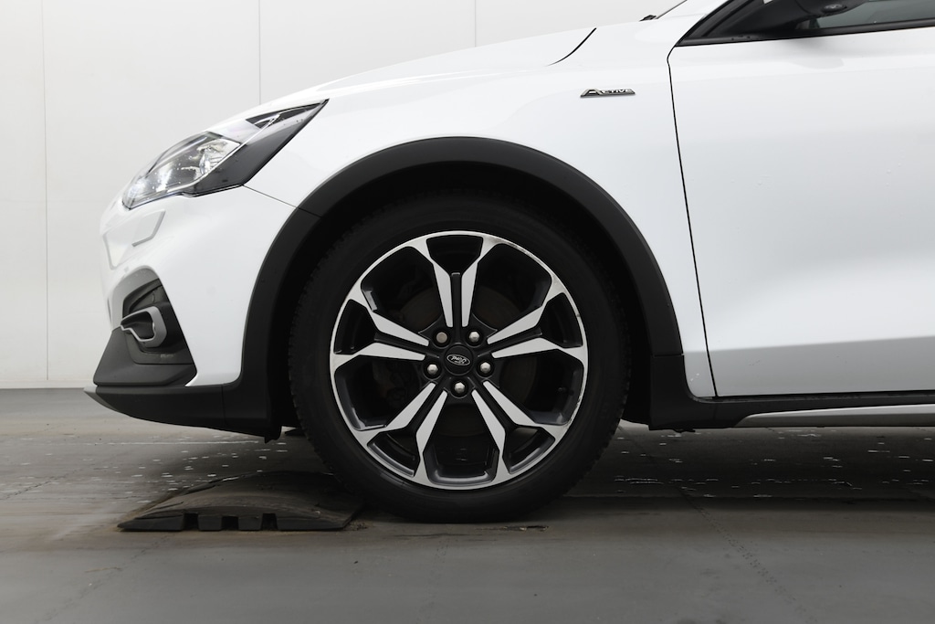 Used Ford Focus 2019 for sale - 76894960: Photo 9