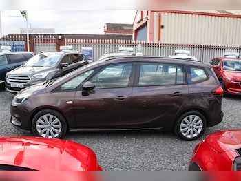 Used Vauxhall Zafira 2017 for sale - 77047906: Photo