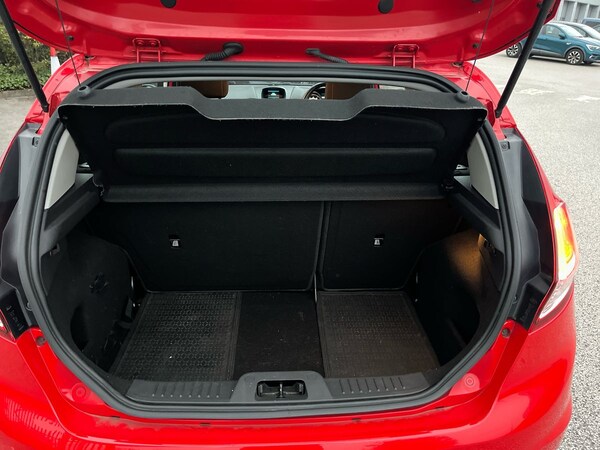 Used Ford Fiesta 2015 for sale - 76268077: Photo 11