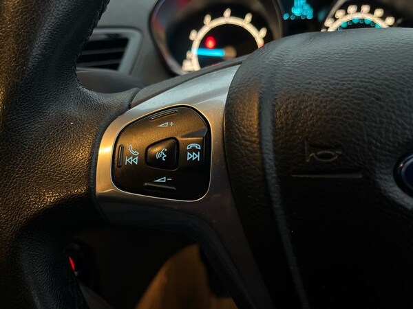 Used Ford Fiesta 2015 for sale - 76268077: Photo 21