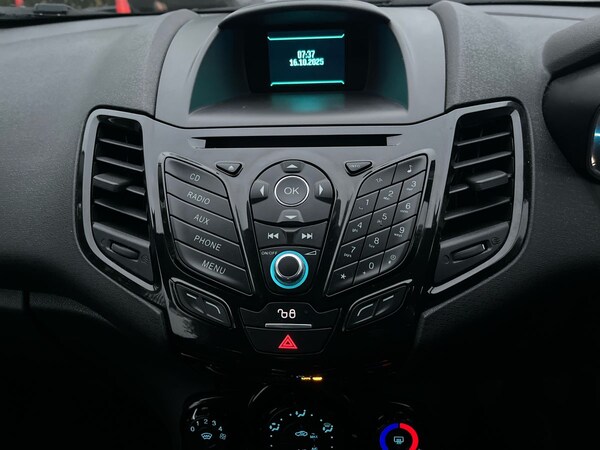 Used Ford Fiesta 2015 for sale - 76268077: Photo 22