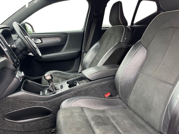 Used Volvo XC40 2018 for sale - 75661091: Photo 9