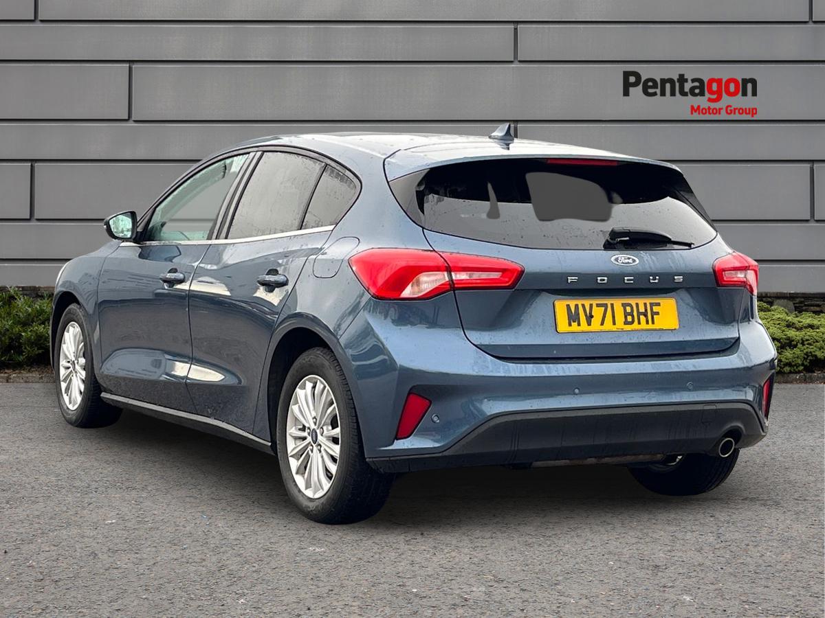 Used Ford Focus 2021 for sale - 76401564: Photo 2