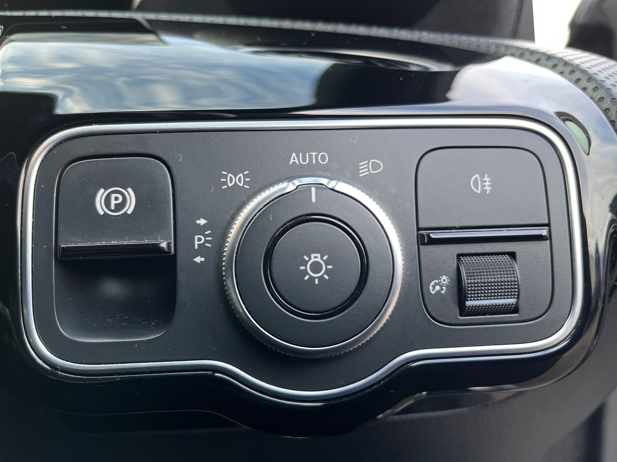 Used Mercedes-Benz A-Class 2018 for sale - 76805226: Photo 20