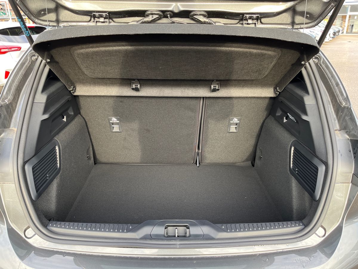 Used Ford Focus 2025 for sale - 76805110: Photo 12