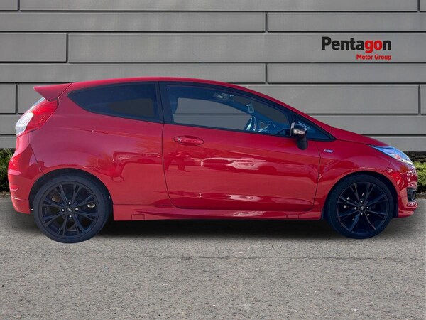 Used Ford Fiesta 2017 for sale - 76010788: Photo 13