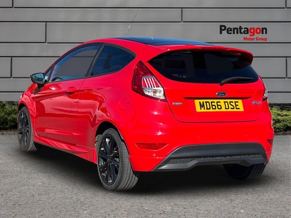 Used Ford Fiesta 2017 for sale - 76010788: Photo 2