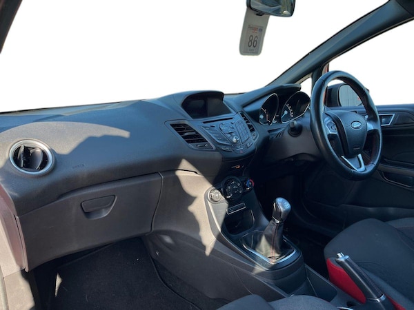 Used Ford Fiesta 2017 for sale - 76010788: Photo 8