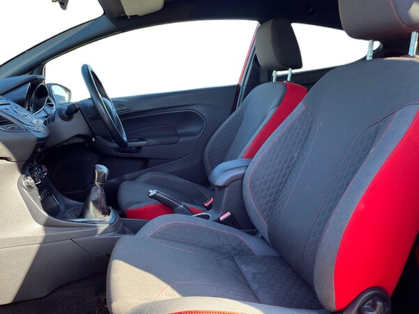 Used Ford Fiesta 2017 for sale - 76010788: Photo 9