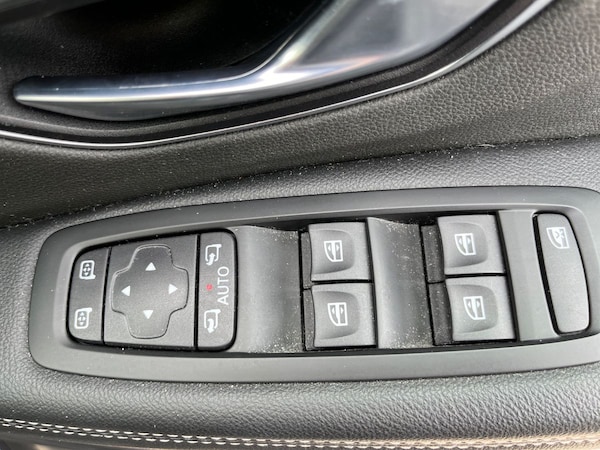 Used Renault Scenic 2017 for sale - 76257237: Photo 18