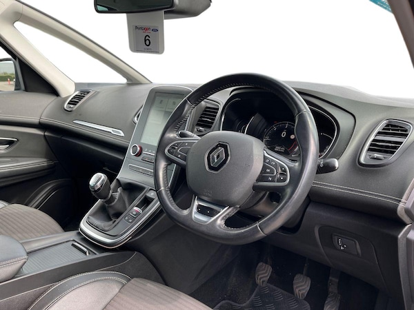 Used Renault Scenic 2017 for sale - 76257237: Photo 5