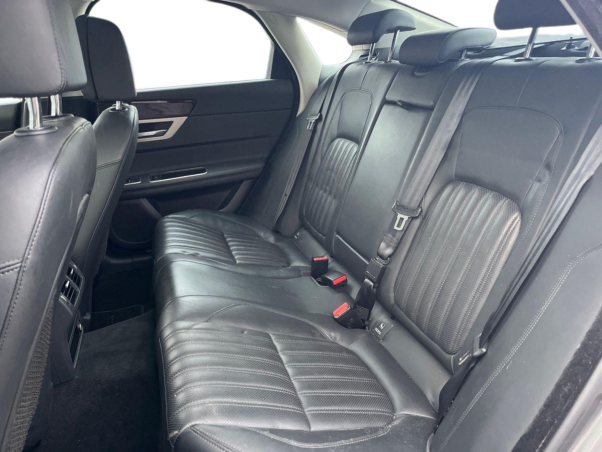 Used Jaguar XF 2017 for sale - 76197853: Photo 10