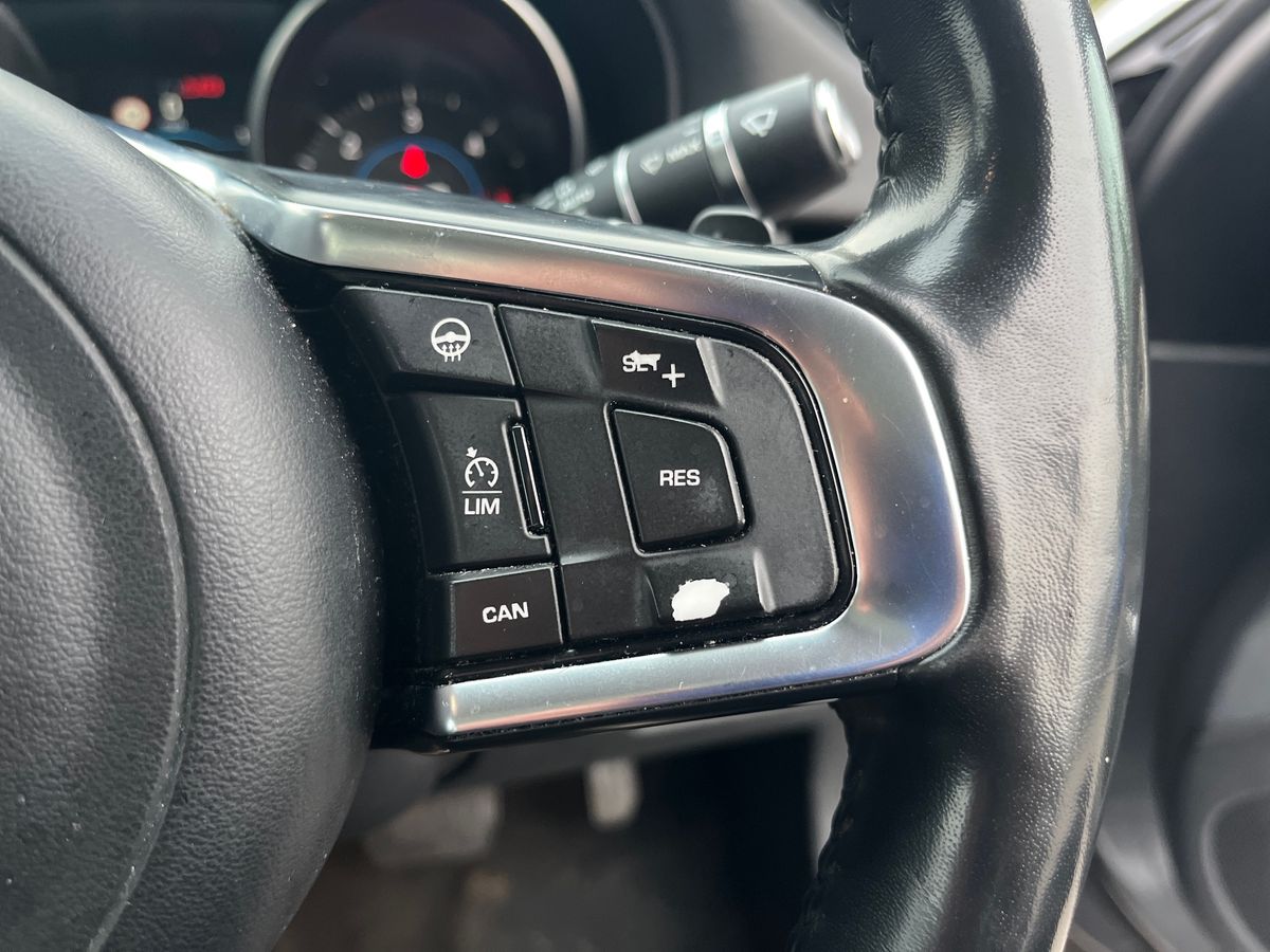 Used Jaguar XF 2017 for sale - 76197853: Photo 22