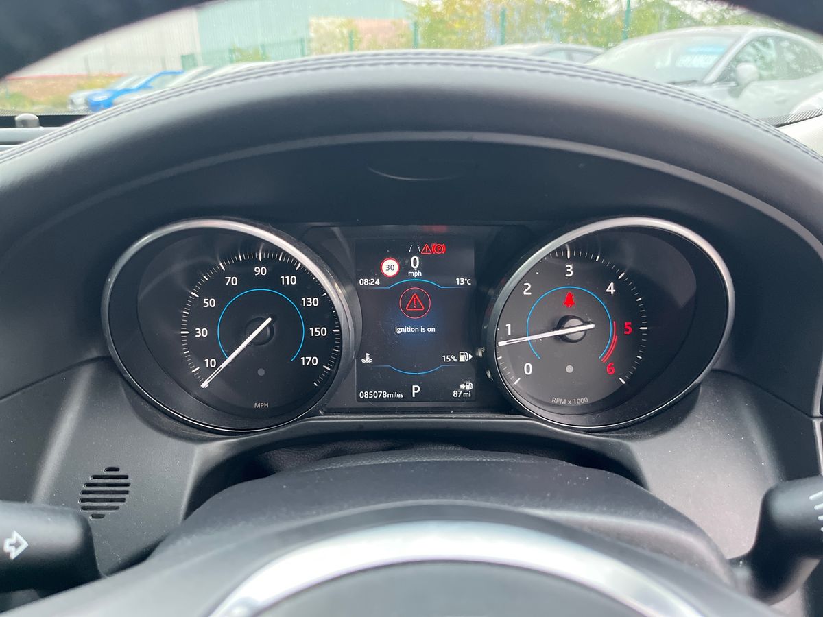 Used Jaguar XF 2017 for sale - 76197853: Photo 23