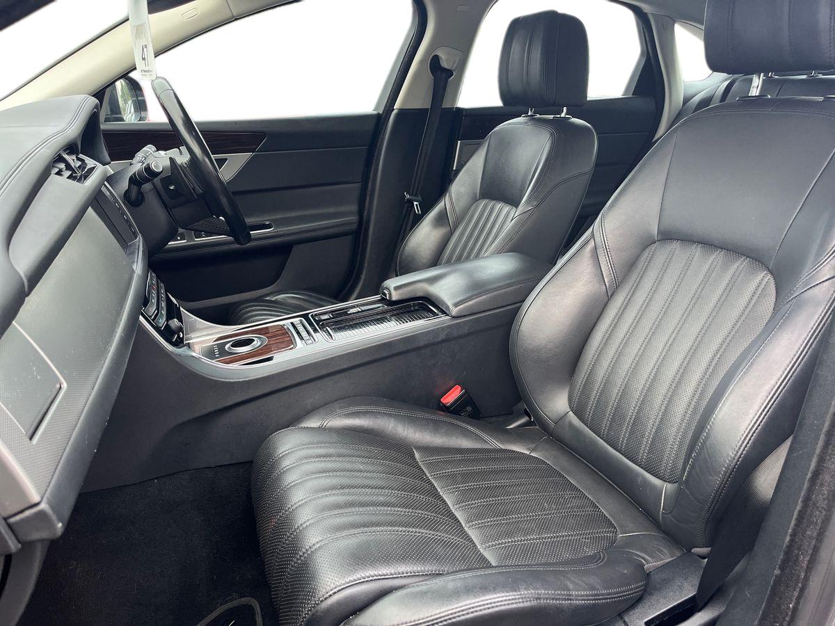 Used Jaguar XF 2017 for sale - 76197853: Photo 9