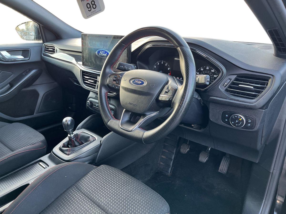 Used Ford Focus 2022 for sale - 76205033: Photo 5