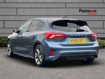 Used Ford Focus 2019 for sale - 76133471: Photo 2