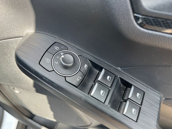 Used Ford Kuga 2023 for sale - 75561098: Photo 18