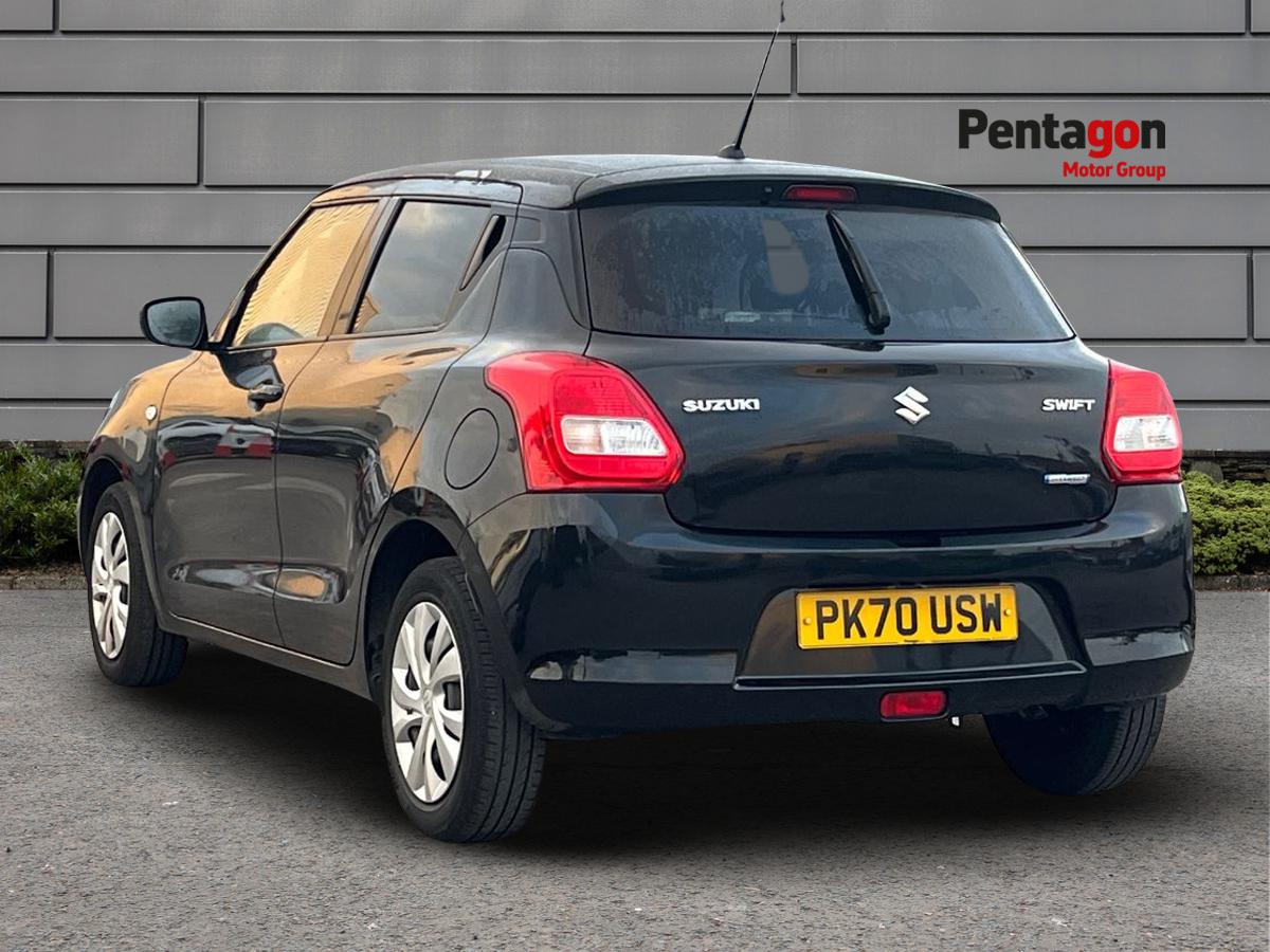 Used Suzuki Swift 2020 for sale - 76057444: Photo 2